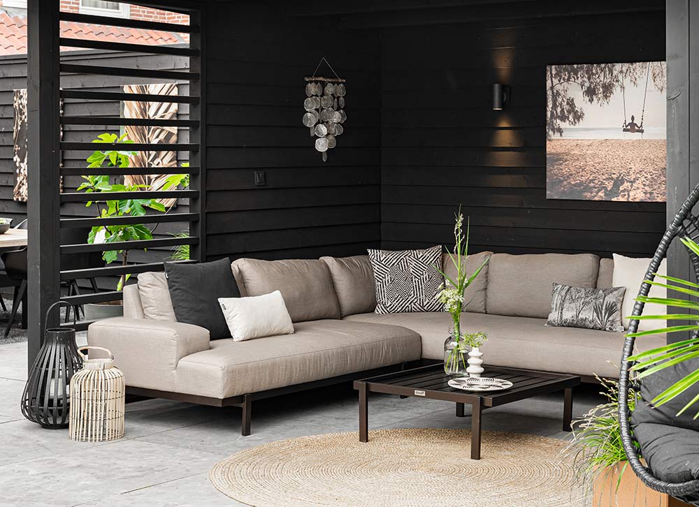 veranda-inrichten-met-tuinmeubelen.jpg
